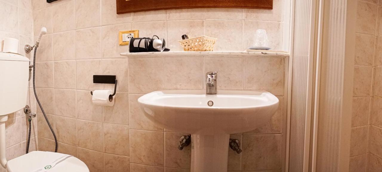 B&B Le Undici Lune San Gimignano Ngoại thất bức ảnh