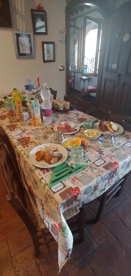 B&B Le Undici Lune San Gimignano Ngoại thất bức ảnh